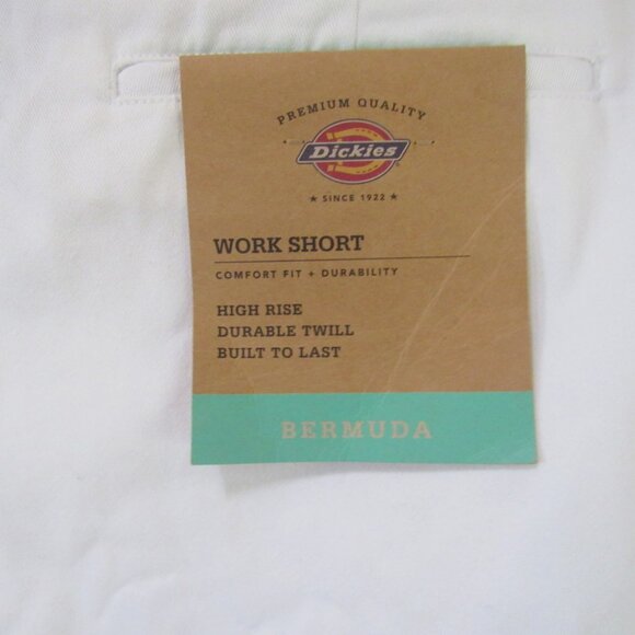 Dickies Girl White Bermuda Shorts, Size 9/29, NWT F379 - Picture 7 of 8